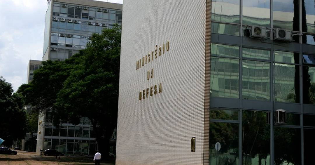 A parceria do Santander com a Defesa para estimula...