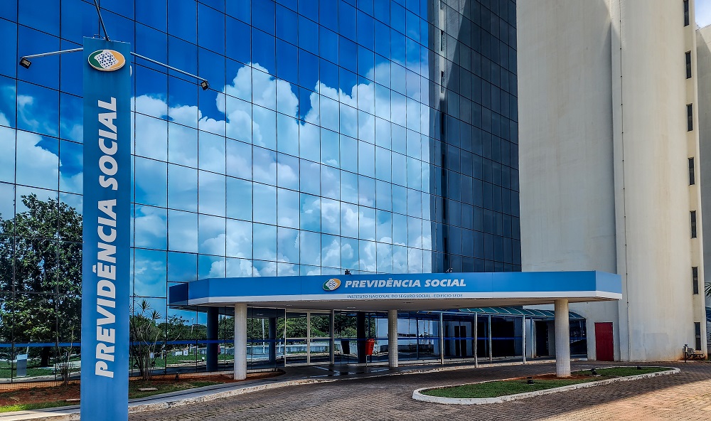 AGU calcula que pedidos de reembolso de aposentados do INSS já somam R$ 1 bi