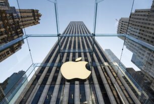 Apple cogita aumentar preço do iPhone, mas evita culpar tarifas de Trump
