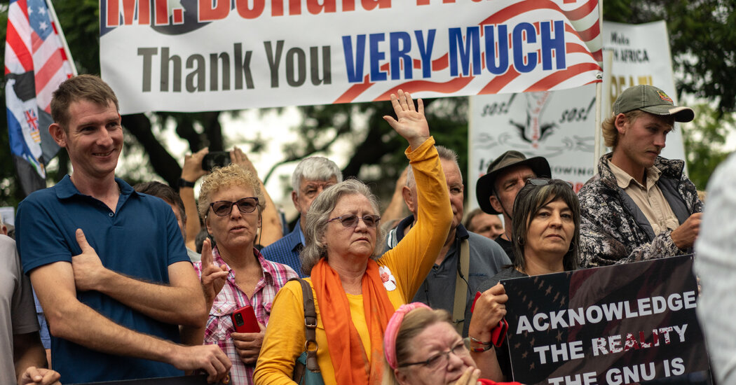 As autoridades de Trump buscam trazer os primeiros refugiados brancos afrikaner para nós na próxima semana