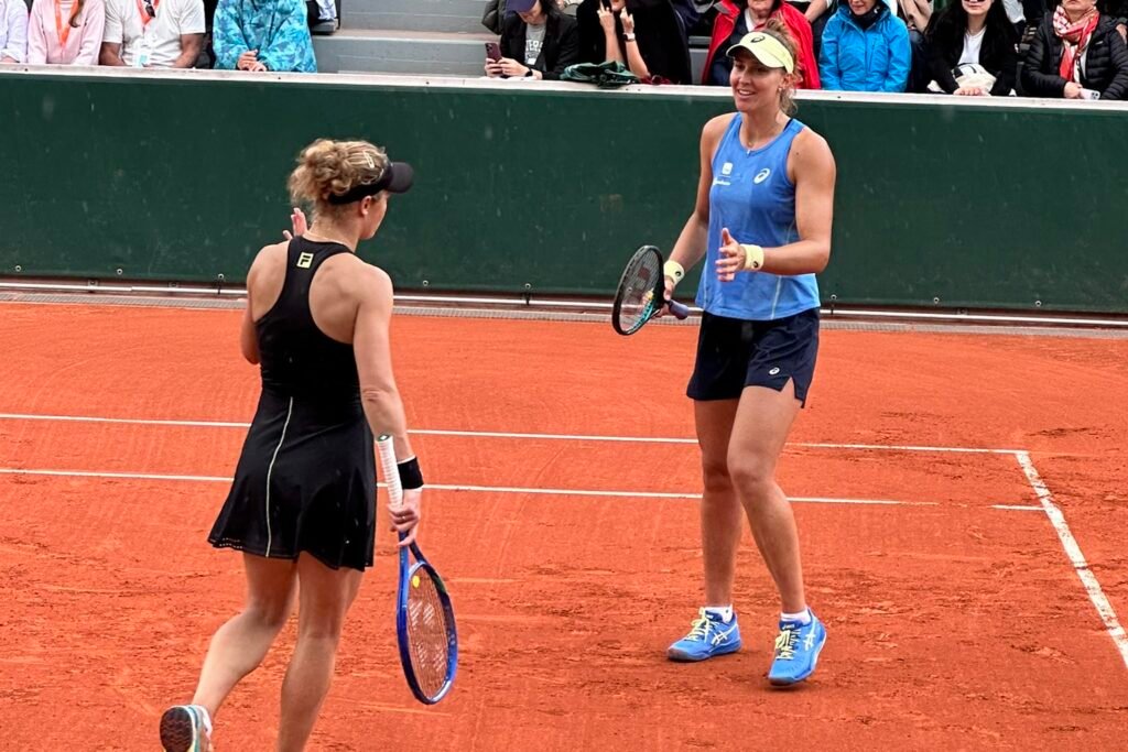 Bia Haddad avança pela primeira vez às oitavas de Roland Garros no torneio de duplas
