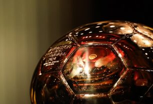 Bola de Ouro vai ser em Paris com novos prêmios para o futebol feminino