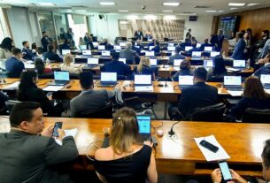 CCJ do Senado aprova o fim da reeleição para presidente, governadores e prefeitos