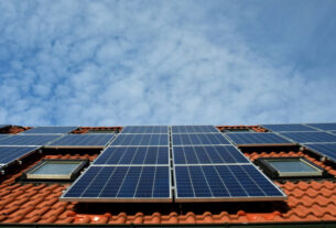 China bate recorde de instalação de painéis solares
