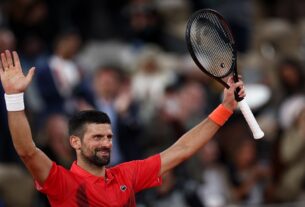 Djokovic estreia sem grandes dificuldades e avança em Roland Garros