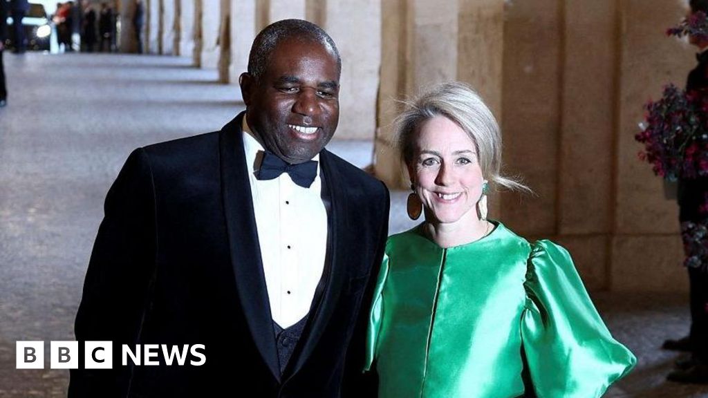 Driver de táxi francês acusado de roubo após David Lammy Disputa