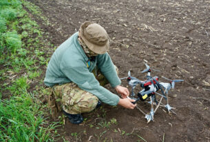 Drone War, de perto: fibra-óptica e IA na linha de frente da Ucrânia