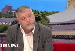 Ex-Runcorn MP culpa os erros de trabalho por perdas eleitorais