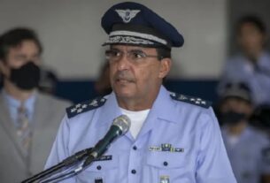 Ex-comandante da Aeronáutica diz que alertou Bolsonaro sobre inexistência de fraude nas urnas