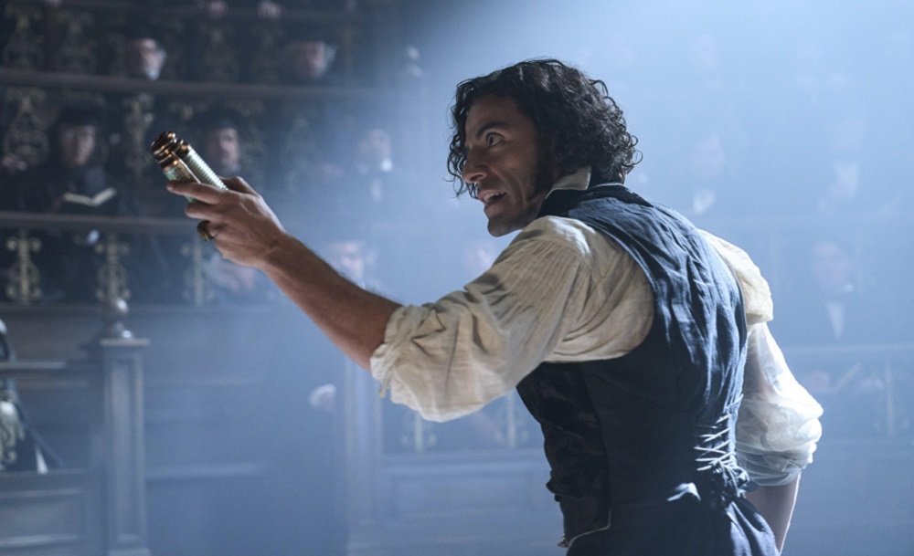Guillermo del Toro revela que os dados fazem do trailer de 'Frankenstein'