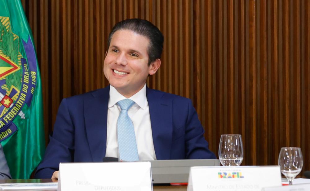 Hugo Motta anuncia formalmente grupo de trabalho da reforma administrativa