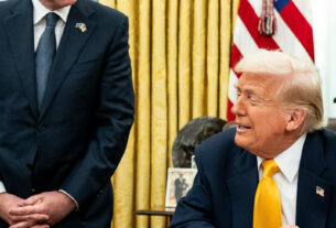 Infantino, presidente da FIFA, se junta a Trump em sua turnê no Oriente Médio