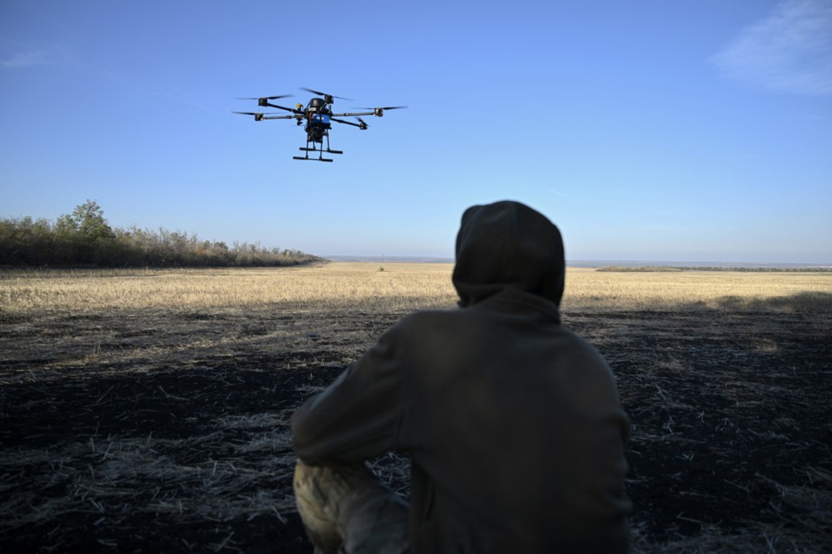 Inovação no Edge: Drone Warfare e Crowdsourcing