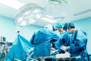 Jornal da Unesp | Riscos de parada cardíaca e de morte em cirurgias no Hospital das Clínicas da Faculdade de Medicina de Botucatu caíram 55% em 18 anos