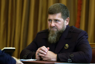 Kadyrov 'pediu a Putin para deixá -lo deixar o cargo', mas agora volta a declaração