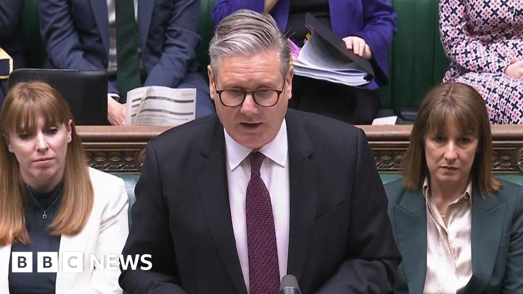 Keir Starmer acusa o deputado xileiro xadrez de 'lixo'