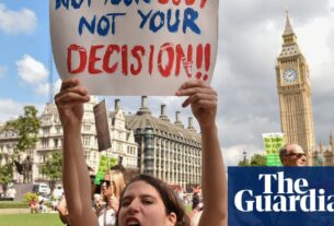 Mais de 50 deputados entre parentes cruzados para descriminalizar o aborto | Aborto