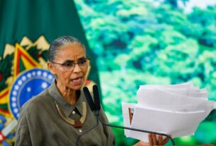 Márcia Lopes toma posse como ministra das Mulheres e defende Marina Silva após bate-boca no Senado
