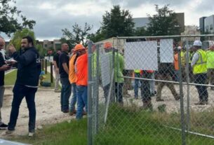 Mega-operação da ICE prendeu dezenas de imigrantes em empresa de construção na Florida, na manhã desta quinta-feira – BRAZILIAN PRESS // O maior jornal brasileiro fora do Brasil
