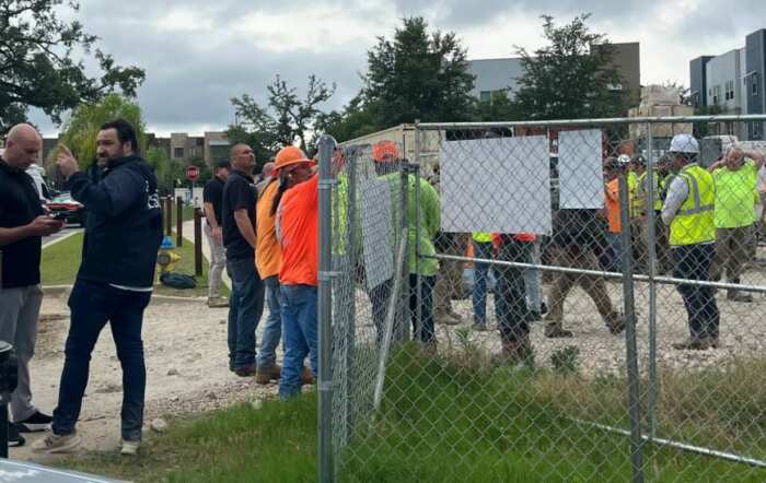Mega-operação da ICE prendeu dezenas de imigrantes em empresa de construção na Florida, na manhã desta quinta-feira – BRAZILIAN PRESS // O maior jornal brasileiro fora do Brasil