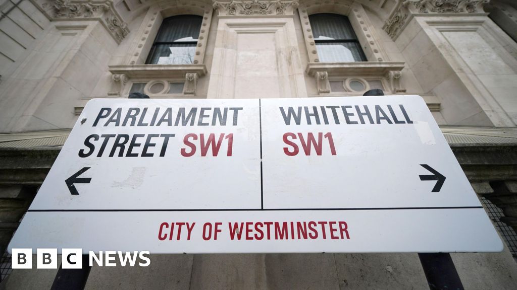Milhares de empregos de funcionários públicos do Reino Unido para deixar Londres