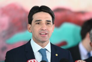 Ministro apresenta carteira de investimentos portuários e hidroviários a empresários chineses