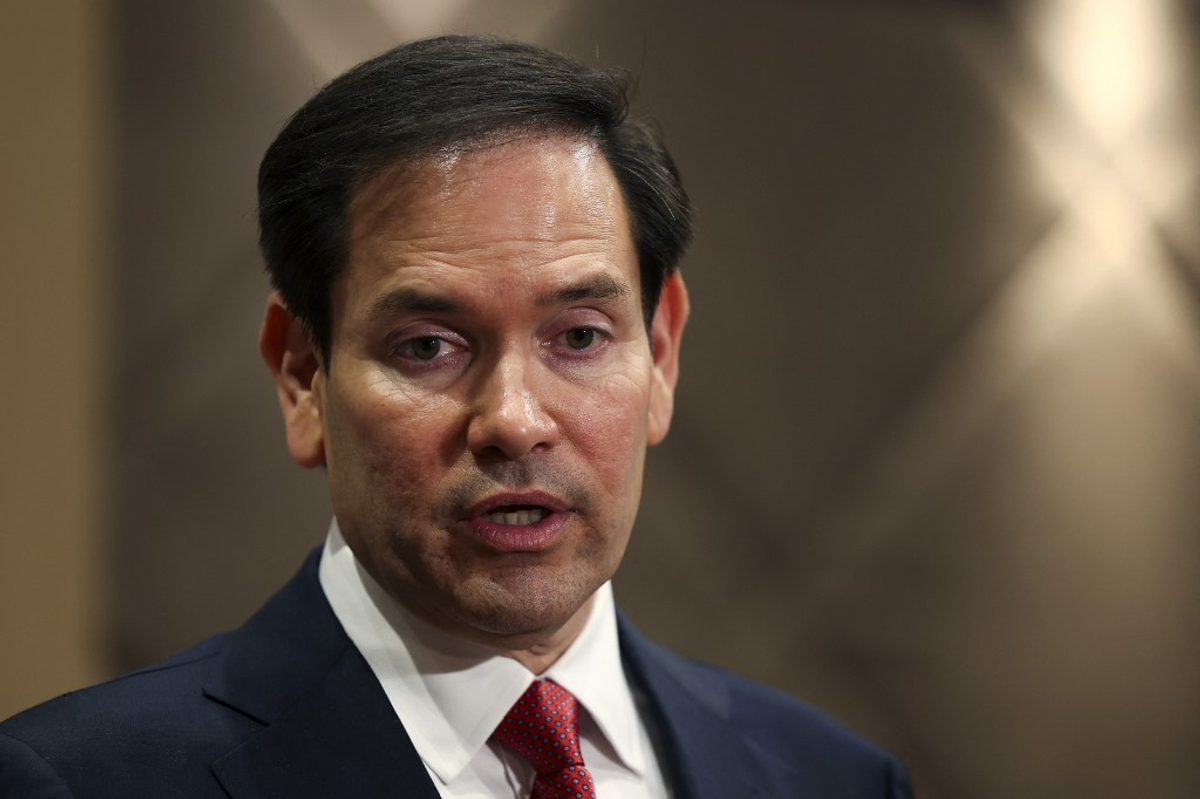 'Nenhuma expectativa' Rubio diz enquanto se dirige a Istambul para conversas na Ucrânia