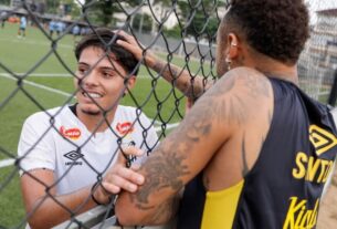 Neymar é ovacionado por jogadores em partida do sub-20; veja vídeo