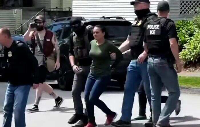 Novas informações sobre a brasileira detida pela ICE em Massachusetts. Imagens viralizaram nas redes sociais