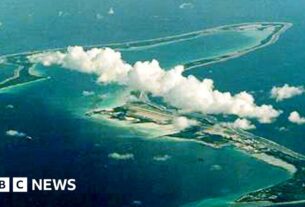 O acordo das Ilhas Chagos fez uma pausa por ação legal de última hora
