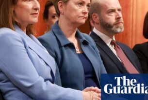 O discurso de migração de Starmer 'completamente diferente' para a de Enoch Powell, diz Yvette Cooper | Imigração e asilo