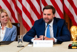 O governo Trump recebe os visitantes da Copa do Mundo para desfrutar de um bom, mas breve, ficar