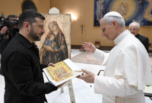 O papa Leo Xiv se reúne com o presidente na primeira audiência com chefes de estado