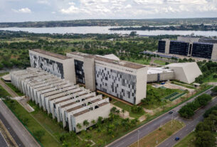 PF cumpre ordens de prisão sobre venda de decisões no STJ - 28/05/2025 - Poder