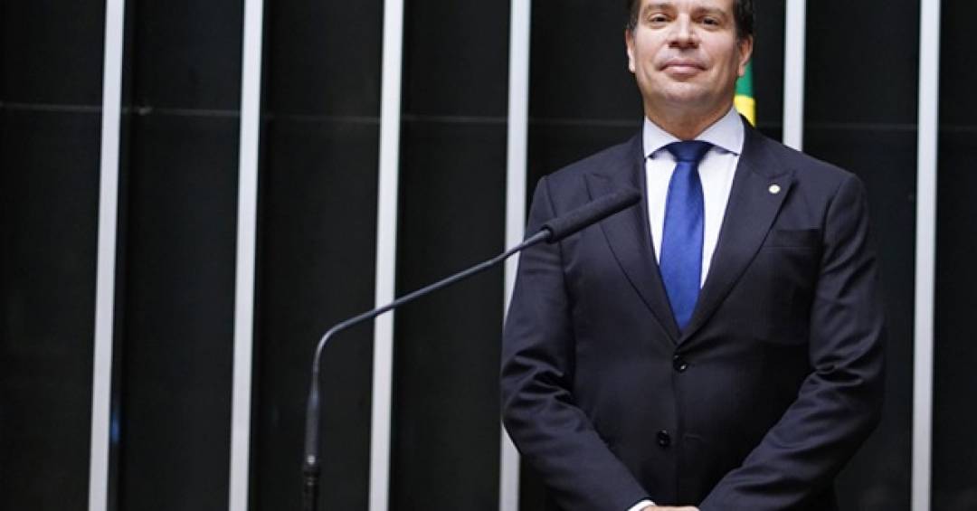Por unanimidade, STF derruba decisão da Câmara que...