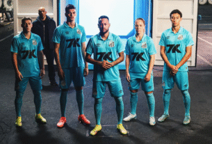Santos homenageia Neymar com lançamento de camisa azul-turquesa