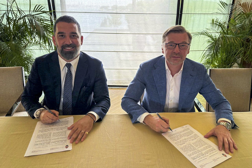 Shakhtar Donetsk anuncia turco Arda Turan como seu novo técnico