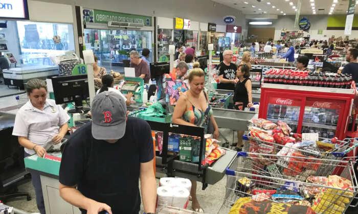 Supermercados no Brasil defendem contrato de trabalho por hora – BRAZILIAN PRESS // O maior jornal brasileiro fora do Brasil