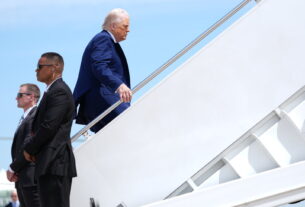 Trump, pressionado no Catari Jet, diz que apenas pessoas 'estúpidas' rejeitam presentes