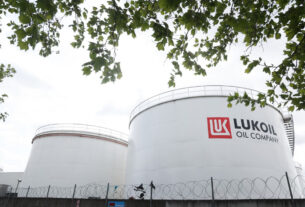 Ucrânia pede a oeste a cortar o preço do preço do petróleo russo para US $ 30