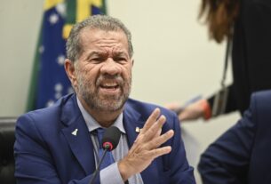 Volta de Lupi ao comando do PDT terá discussão sobre INSS e apoio ao governo Lula