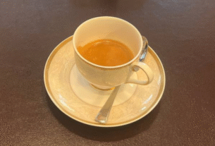 Xícara de café onde Lula se hospeda na China custa R$ 55