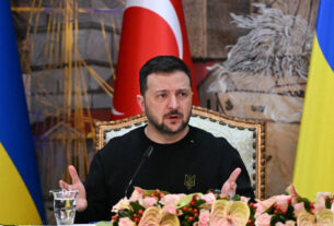 Zelensky pronto para se encontrar na Turquia, mas Putin 'estranhamente silencioso'
