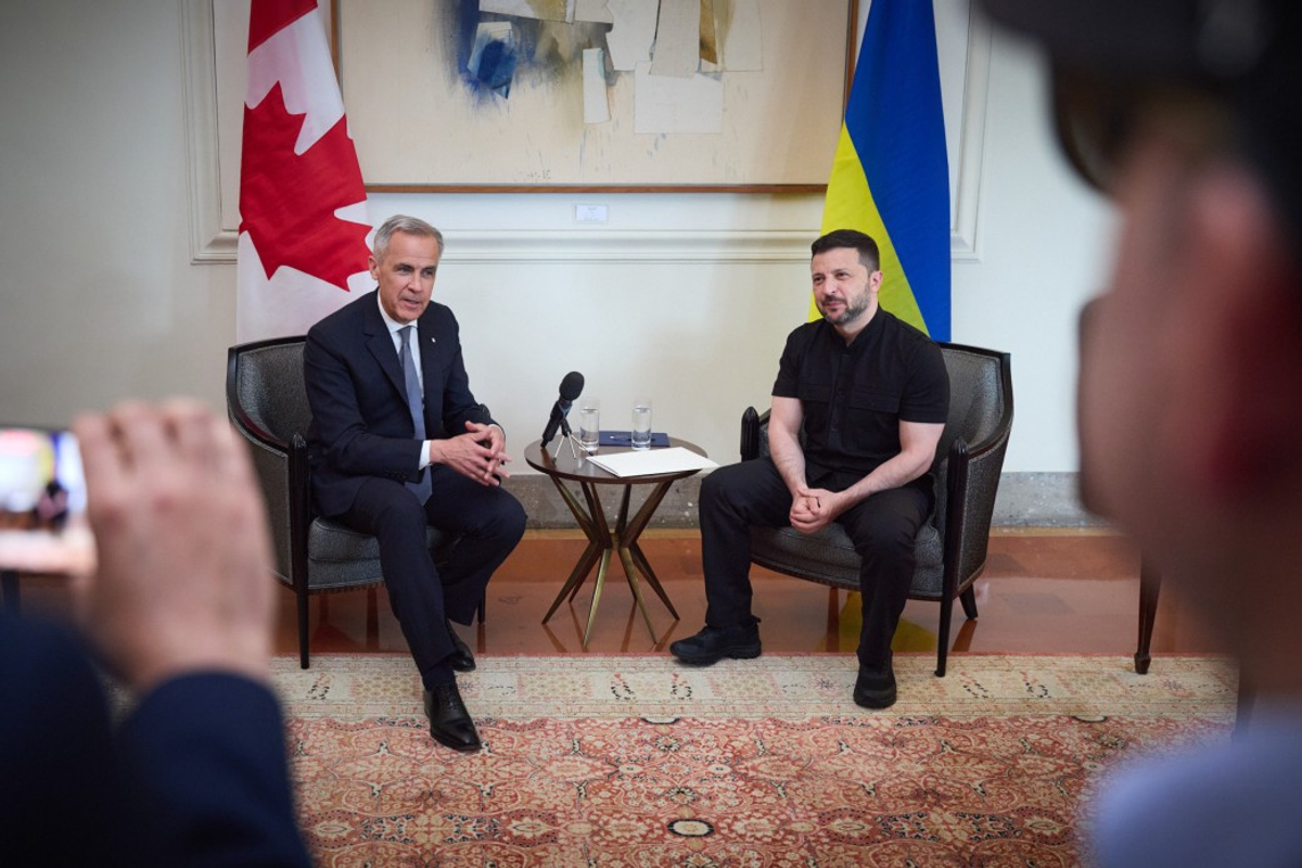 Zelensky se reúne com líderes do Canadá, Suíça em Roma