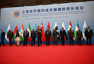 A China recebe ministros de defesa iranianos e russos contra o pano de fundo de 'Momentous Change'