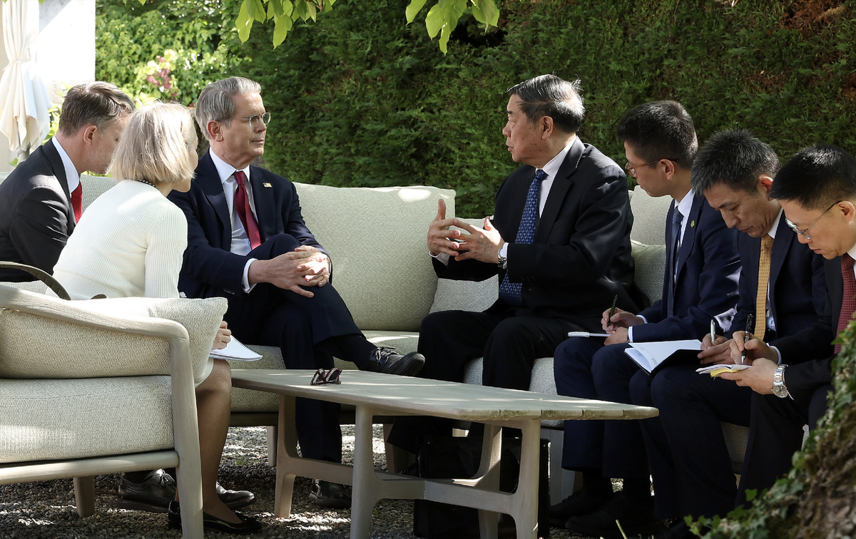 A equipe de Trump teria pedido à Ucrânia para manter a China fora em meio a uma crescente rivalidade