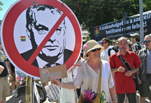 A oposição zomba de Orbán, chamando -o de 'rei do orgulho europeu' depois de uma grande desfile de Budapeste