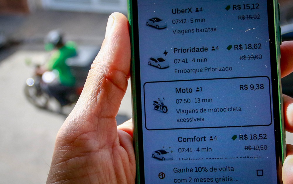 Alesp aprova PL sobre transporte de passageiros por mototáxis por aplicativo no estado de SP