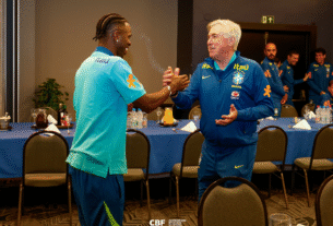 Ancelotti recebe jogadores da seleção em São Paulo para jogos das Eliminatórias da Copa