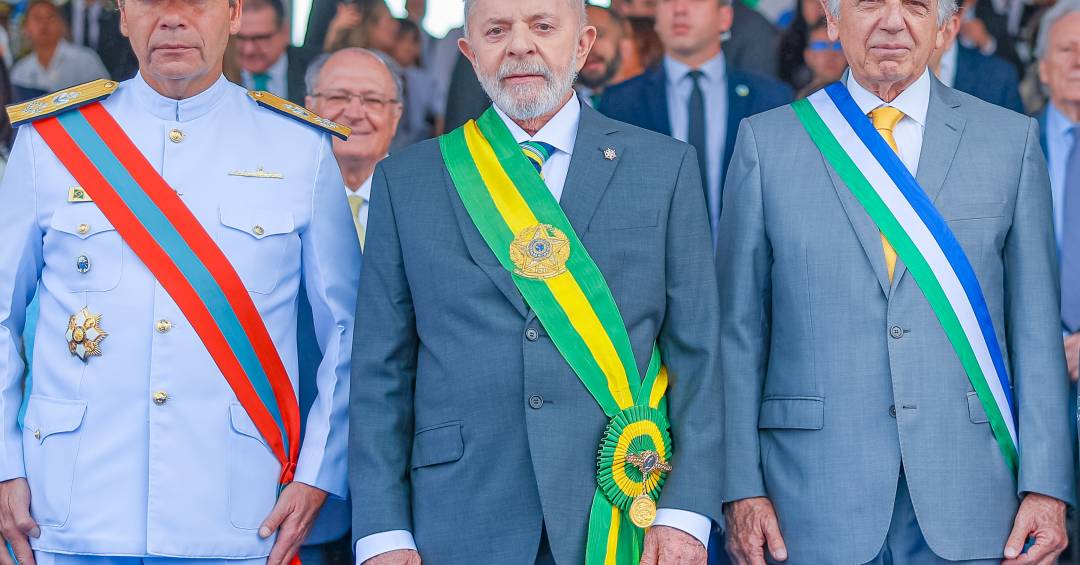 Apesar dos desgastes, militares veem lado positivo...